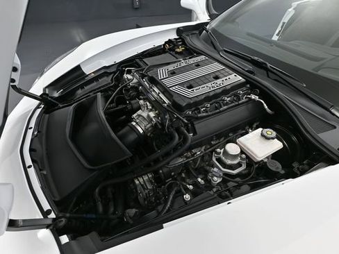 Used 2018 Chevrolet Corvette Z06 RWD image 48