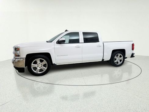 Used 2018 Chevrolet Silverado 1500 LT w/ All Star Edition RWD image 3