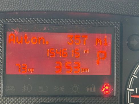 Used 2018 RAM ProMaster 2500 w/ Interior Convenience Group image 12