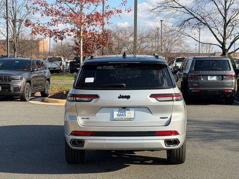 New 2025 Jeep Grand Cherokee L Summit w/ Advanced Protech Group IV image 7