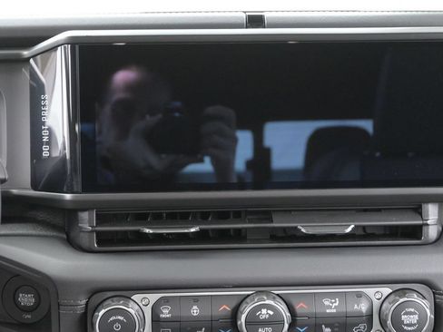 New 2026 Jeep Gladiator Mojave AWD/4WD image 25