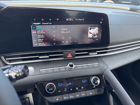 Used 2023 Hyundai Elantra Limited FWD image 29