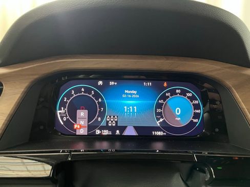 Certified 2025 Volkswagen Atlas SE w/ Panoramic Sunroof Package image 20