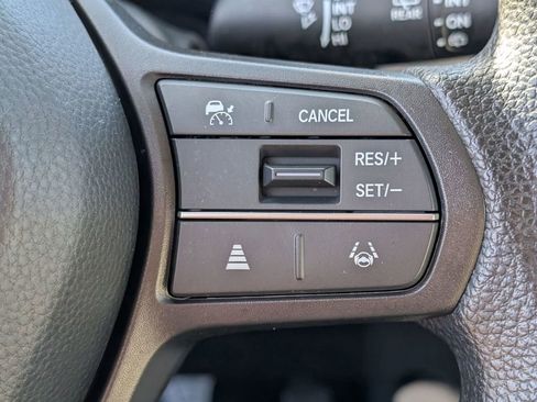 Used 2025 Honda HR-V LX image 28