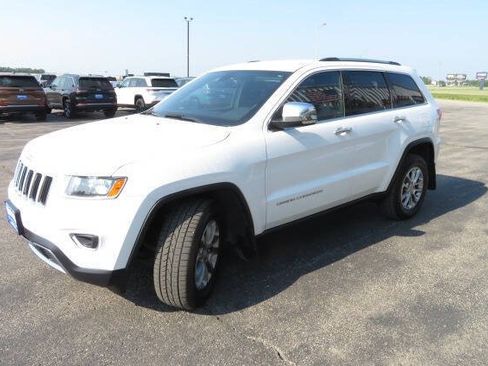 Used 2015 Jeep Grand Cherokee Limited w/ Trailer Tow Group IV AWD/4WD image 6