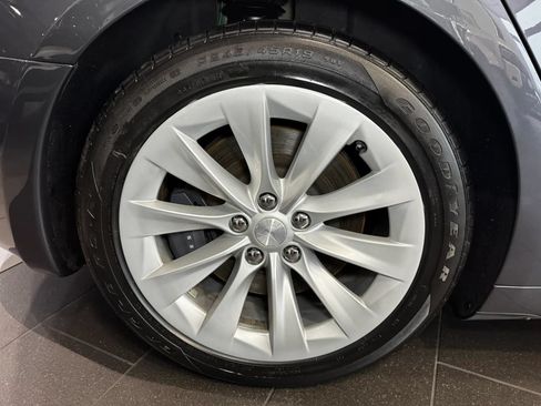 Used 2018 Tesla Model S 100D AWD/4WD image 37