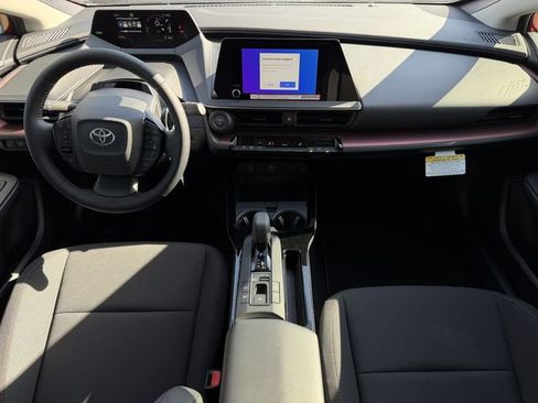 New 2026 Toyota Prius SE image 11