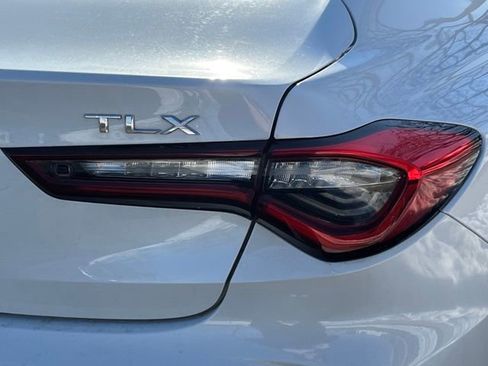 Used 2021 Acura TLX image 10