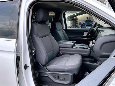 Certified 2025 Ford Expedition Max Active RWD image 9
