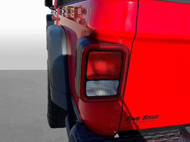 Used 2020 Jeep Gladiator Rubicon AWD/4WD image 25
