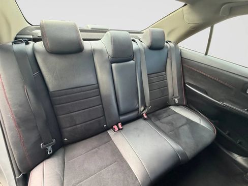 Used 2017 Toyota Camry XSE w/ Moonroof Package FWD image 18