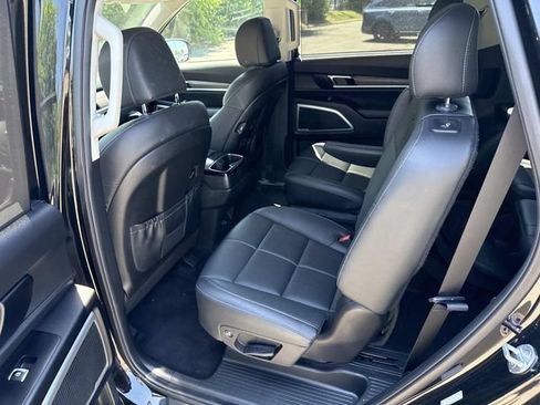Used 2021 Kia Telluride EX w/ EX Premium Package FWD image 17