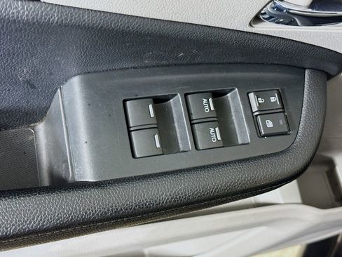 Used 2022 Honda Pilot Touring image 18