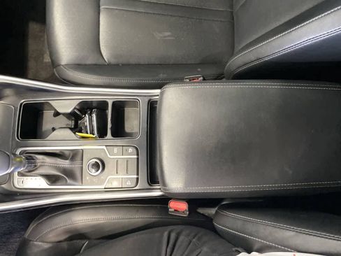 Used 2022 Kia Sorento S w/ Panoramic Sunroof Package AWD/4WD image 32
