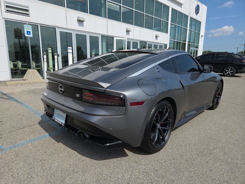 Used 2024 Nissan Z Performance w/ Floor Mat Package RWD image 7