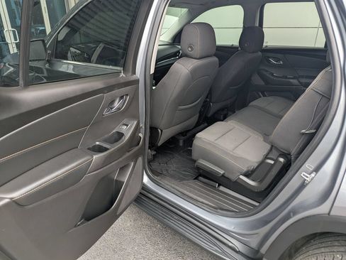 Used 2021 Chevrolet Traverse LT w/ LPO, 'HIT The Road' Package AWD/4WD image 30
