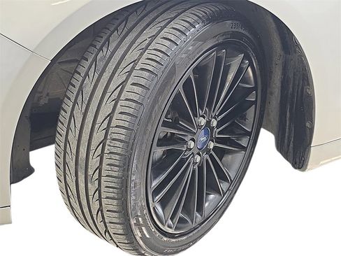 Used 2014 Ford Fusion SE w/ Equipment Group 202A image 36