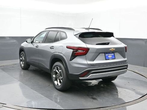 New 2026 Chevrolet Trax LT w/ Driver Confidence Package image 4