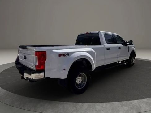 Used 2017 Ford F350 XLT w/ FX4 Off-Road Package AWD/4WD image 5