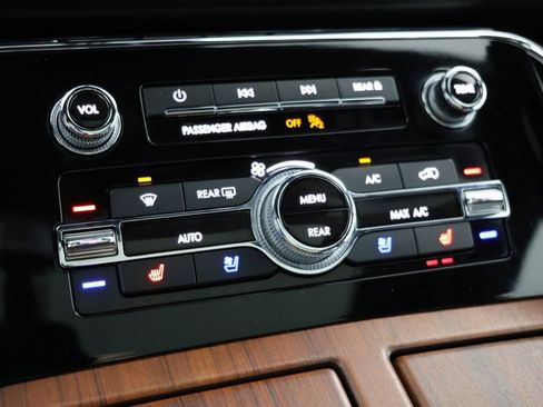 Used 2023 Lincoln Navigator Reserve image 31