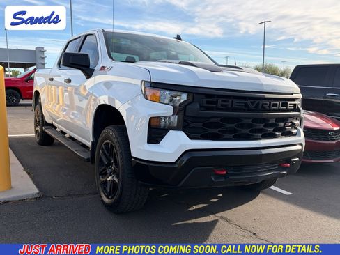 Used 2025 Chevrolet Silverado 1500 Custom Trail Boss AWD/4WD image 1