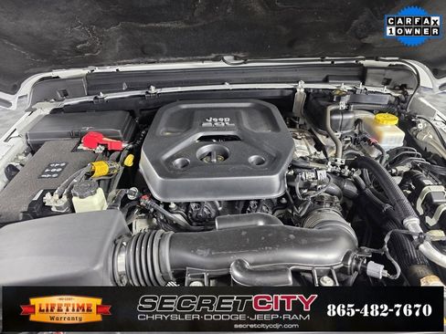 Used 2022 Jeep Wrangler Unlimited Rubicon w/ Xtreme Recon 35" Tire Package image 36