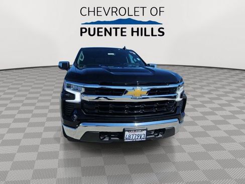 Used 2023 Chevrolet Silverado 1500 LT w/ Safety Package RWD image 3