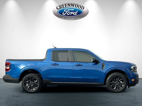 Certified 2024 Ford Maverick Lariat w/ Black Appearance Package image 3