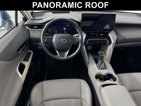 Used 2021 Toyota Venza Limited w/ Advanced Technology Package AWD/4WD image 2