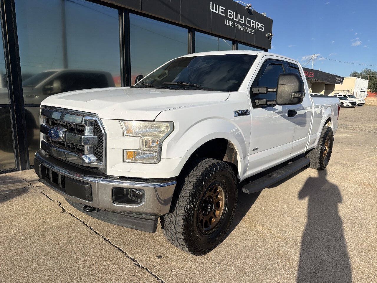 Used 2017 Ford F150 XLT w/ Trailer Tow Package AWD/4WD image 2