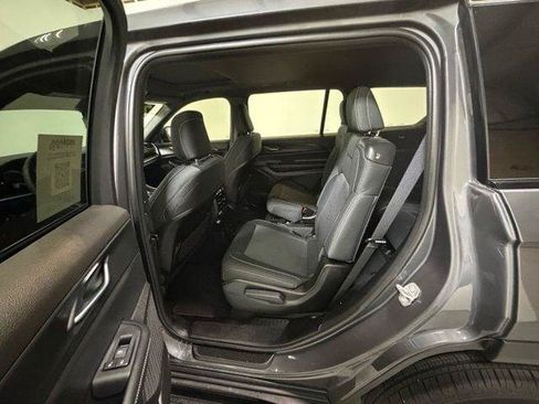 Certified 2025 Jeep Grand Cherokee L Laredo w/ Luxury Tech Group I AWD/4WD image 24