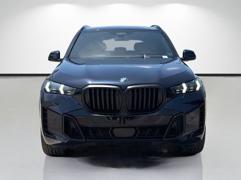 Used 2025 BMW X5 xDrive40i w/ M Sport Package AWD/4WD image 8
