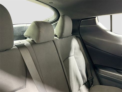 Used 2018 Toyota C-HR XLE image 25