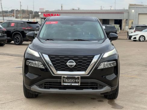 Certified 2023 Nissan Rogue SV image 4