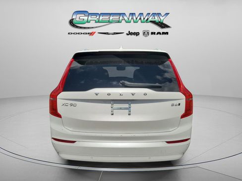 Used 2023 Volvo XC90 B6 Core w/ Climate Package AWD/4WD image 2