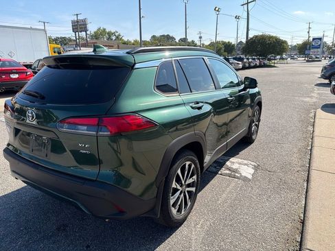 Used 2022 Toyota Corolla Cross XLE AWD/4WD image 6