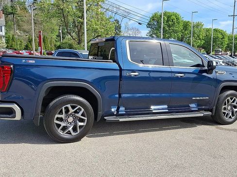 Certified 2023 GMC Sierra 1500 SLT w/ SLT Premium Package AWD/4WD image 9