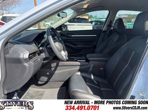 Used 2023 Nissan Altima 2.5 SR image 9