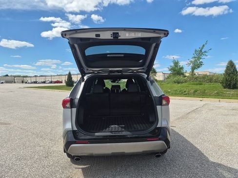 Used 2024 Toyota RAV4 XSE w/ Weather Package AWD/4WD image 10