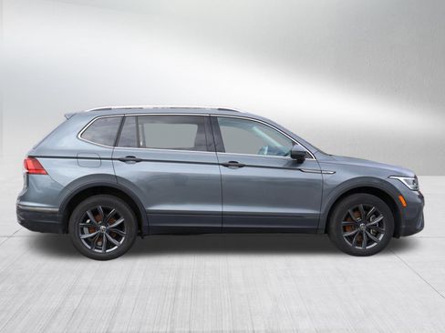 Used 2023 Volkswagen Tiguan SE AWD/4WD image 8