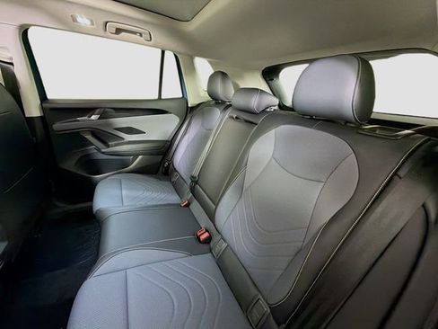 New 2026 Volkswagen Tiguan SE image 22