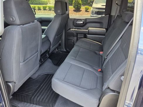 Used 2022 Chevrolet Silverado 1500 Custom w/ LPO, Dark Essentials Package RWD image 11