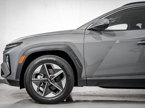 Certified 2025 Hyundai Tucson SEL FWD image 16