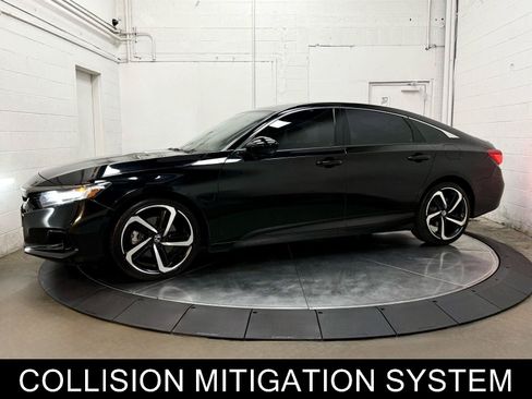 Used 2021 Honda Accord Sport image 4