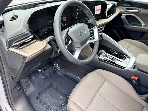 New 2025 Audi Q5 Premium AWD/4WD image 24