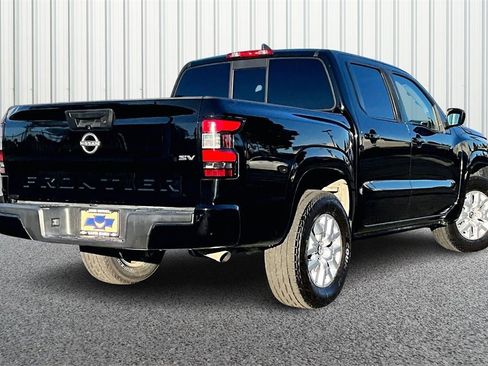 Used 2022 Nissan Frontier SV image 25