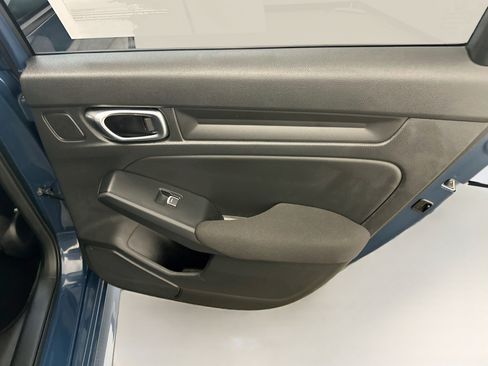 Used 2025 Honda Civic Sport image 30