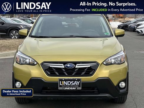 Used 2022 Subaru Crosstrek 2.0i Premium w/ Moonroof Package AWD/4WD image 3