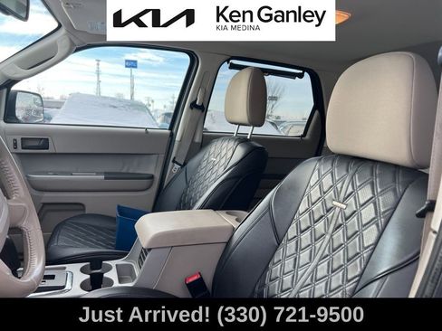 Used 2010 Ford Escape XLT image 11