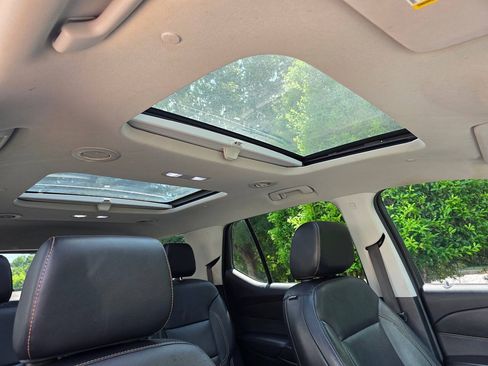Used 2018 Chevrolet Traverse Premier w/ Redline Edition AWD/4WD image 32